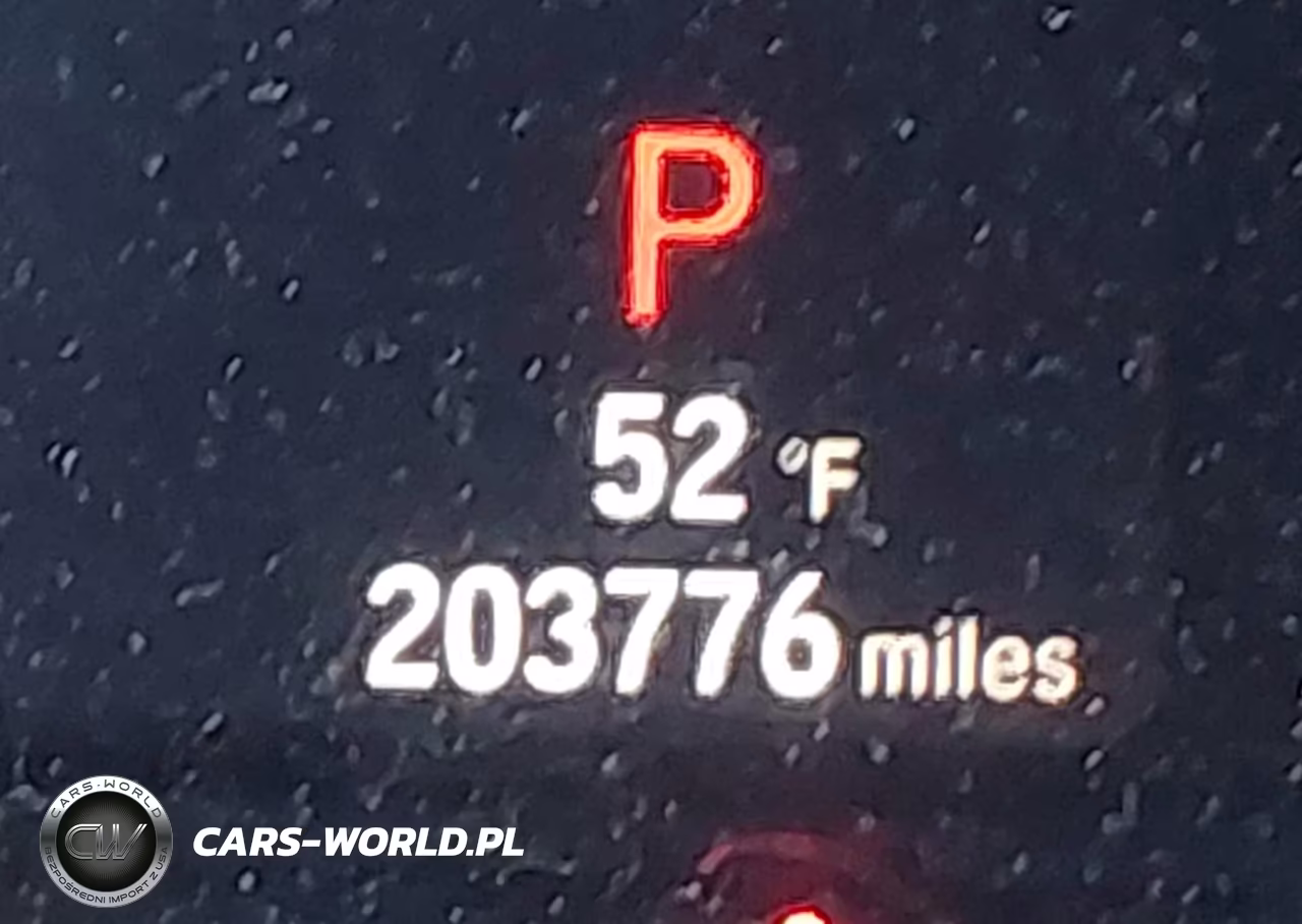 2018 Honda Accord Sport VIN:1HGCV1F34JA164063 - 15