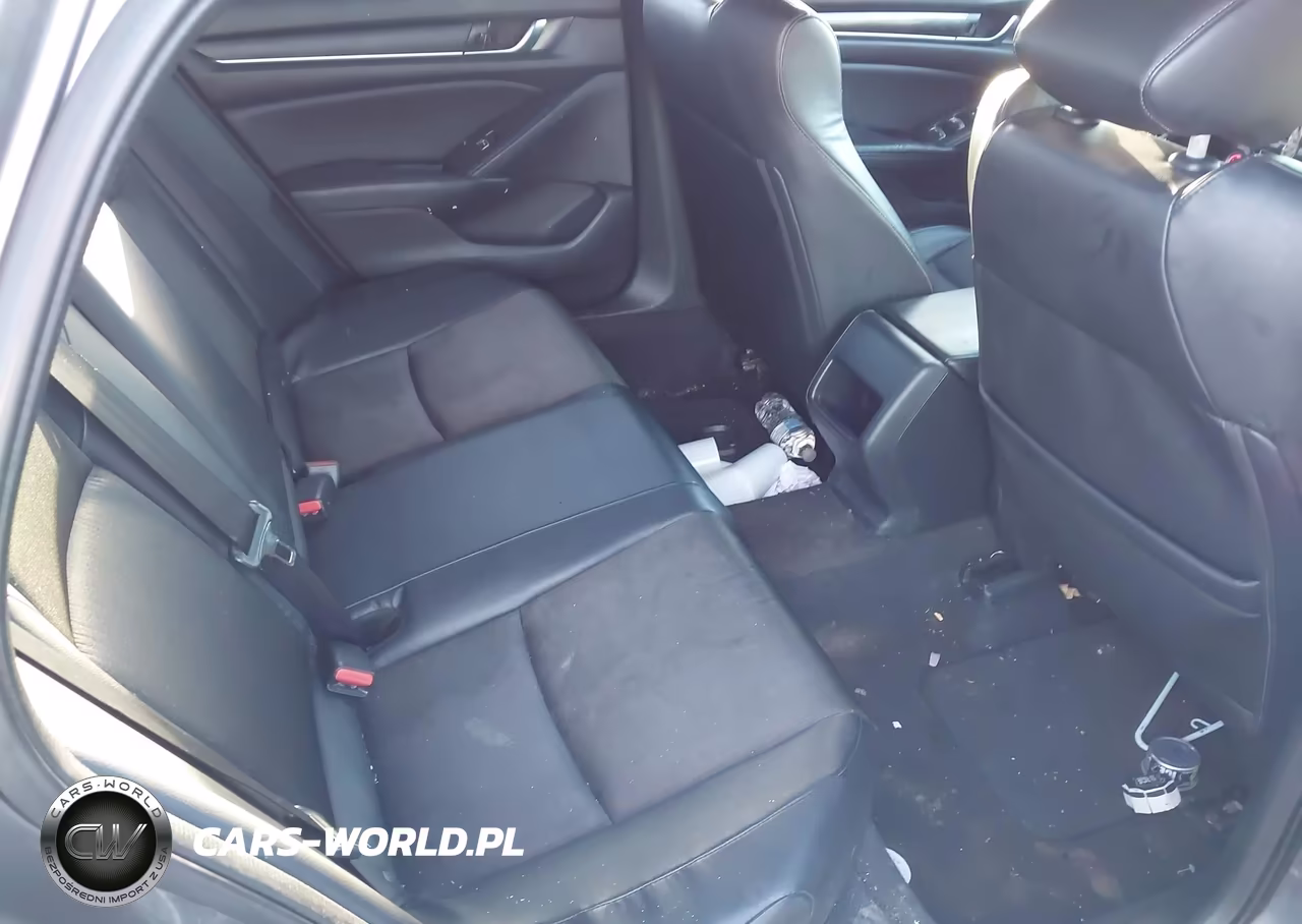 2018 Honda Accord Sport VIN:1HGCV1F34JA164063 - 8