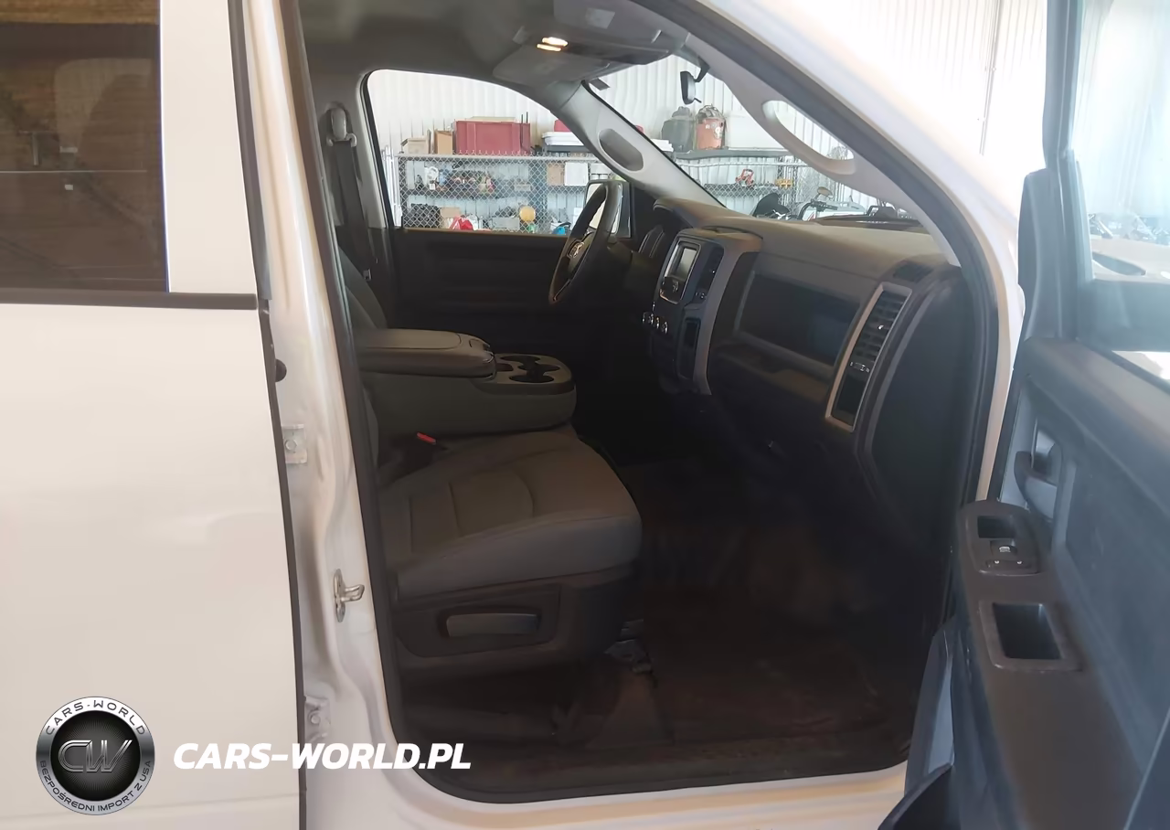 2019 Ram 1500 Classic Tradesman 4X4 5'7 Box VIN:1C6RR7KG8KS658356 - 5