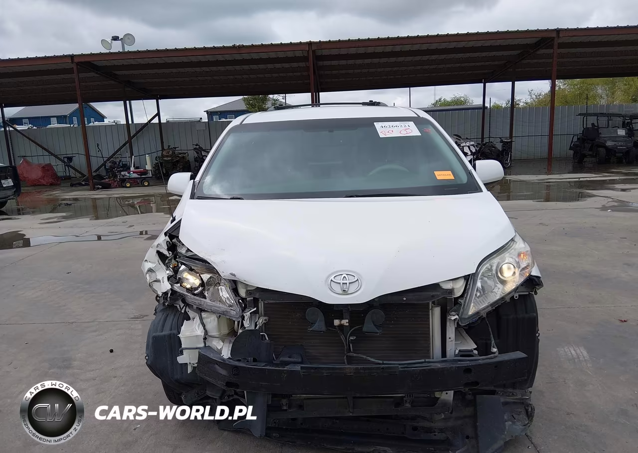 2013 Toyota Sienna Le V6 8 Passenger VIN:5TDKK3DC9DS372528 - 13