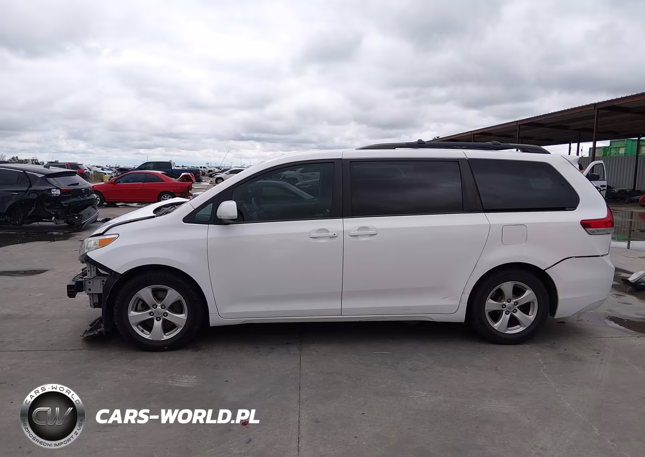 2013 Toyota Sienna Le V6 8 Passenger VIN:5TDKK3DC9DS372528 - 15