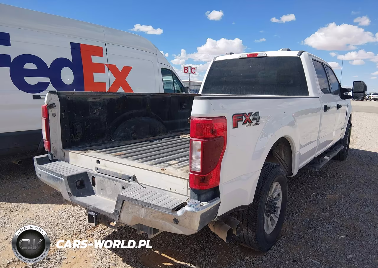 2022 Ford F-350 Xlt VIN:1FT8W3BT0NEC18220 - 4