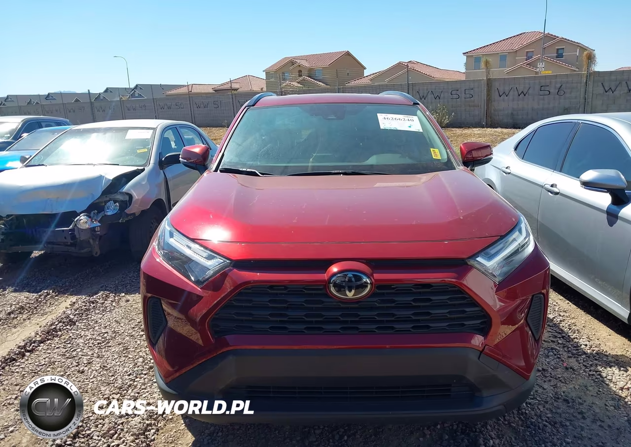 2025 Toyota Rav4 Hybrid Xle VIN:JTMRWRFV7SD303396 - 13