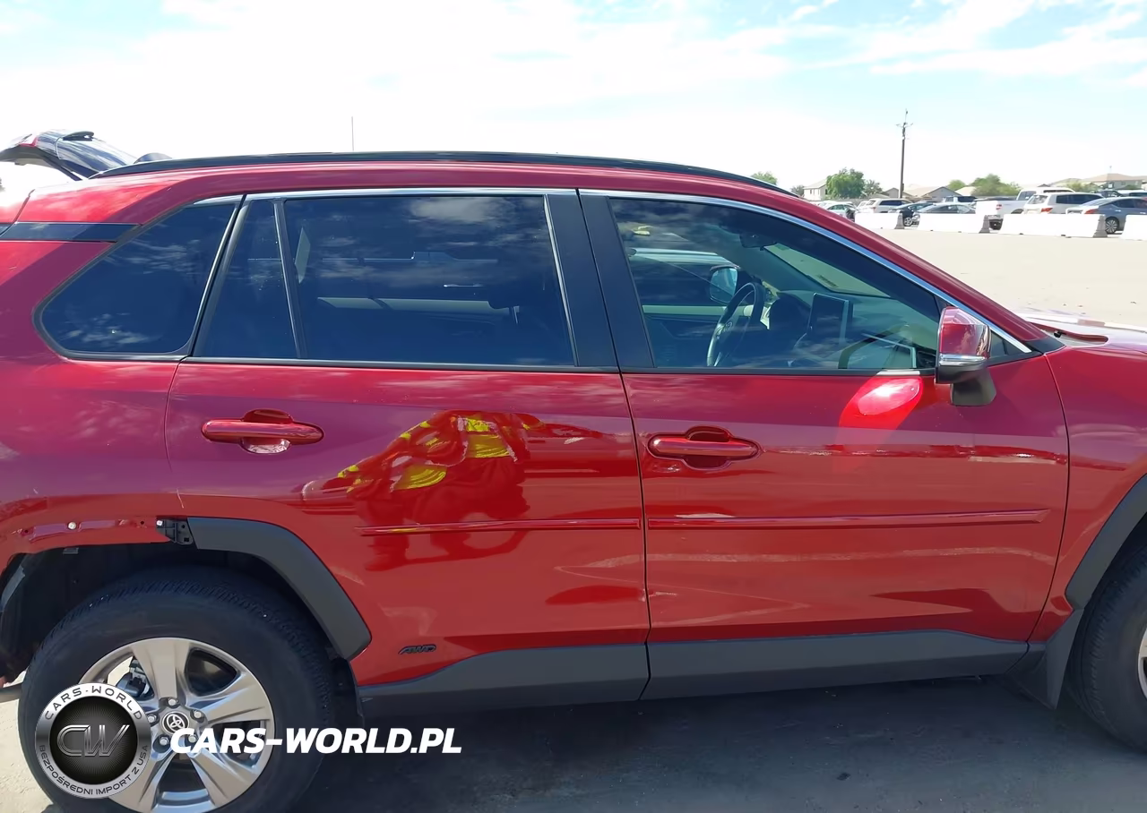 2025 Toyota Rav4 Hybrid Xle VIN:JTMRWRFV7SD303396 - 14