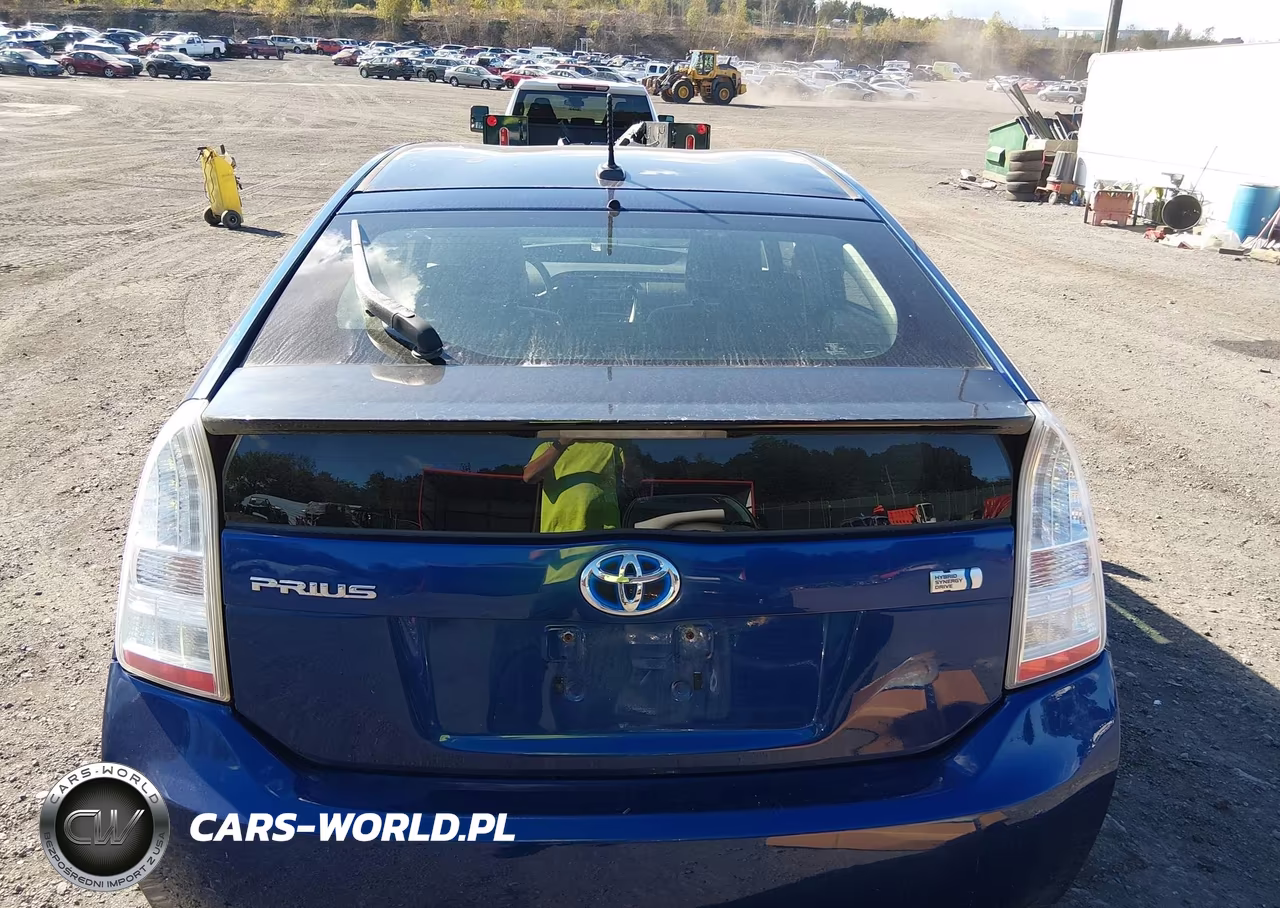 2011 Toyota Prius Three VIN:JTDKN3DU0B5347374 - 16