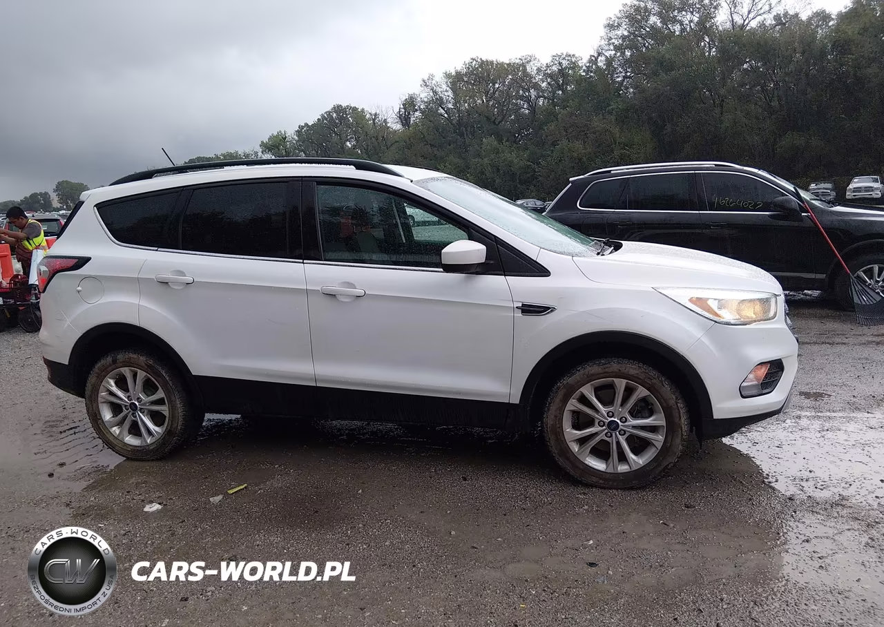 2018 Ford Escape Se VIN:1FMCU9GD5JUA22905 - 13