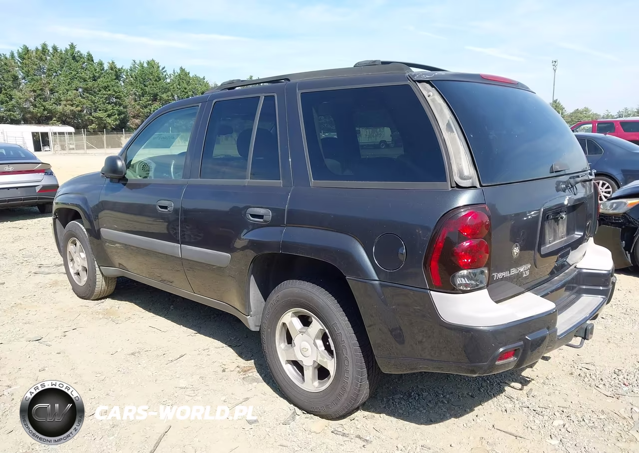 2005 Chevrolet Trailblazer Ls VIN:1GNDT13S152251849 - 3