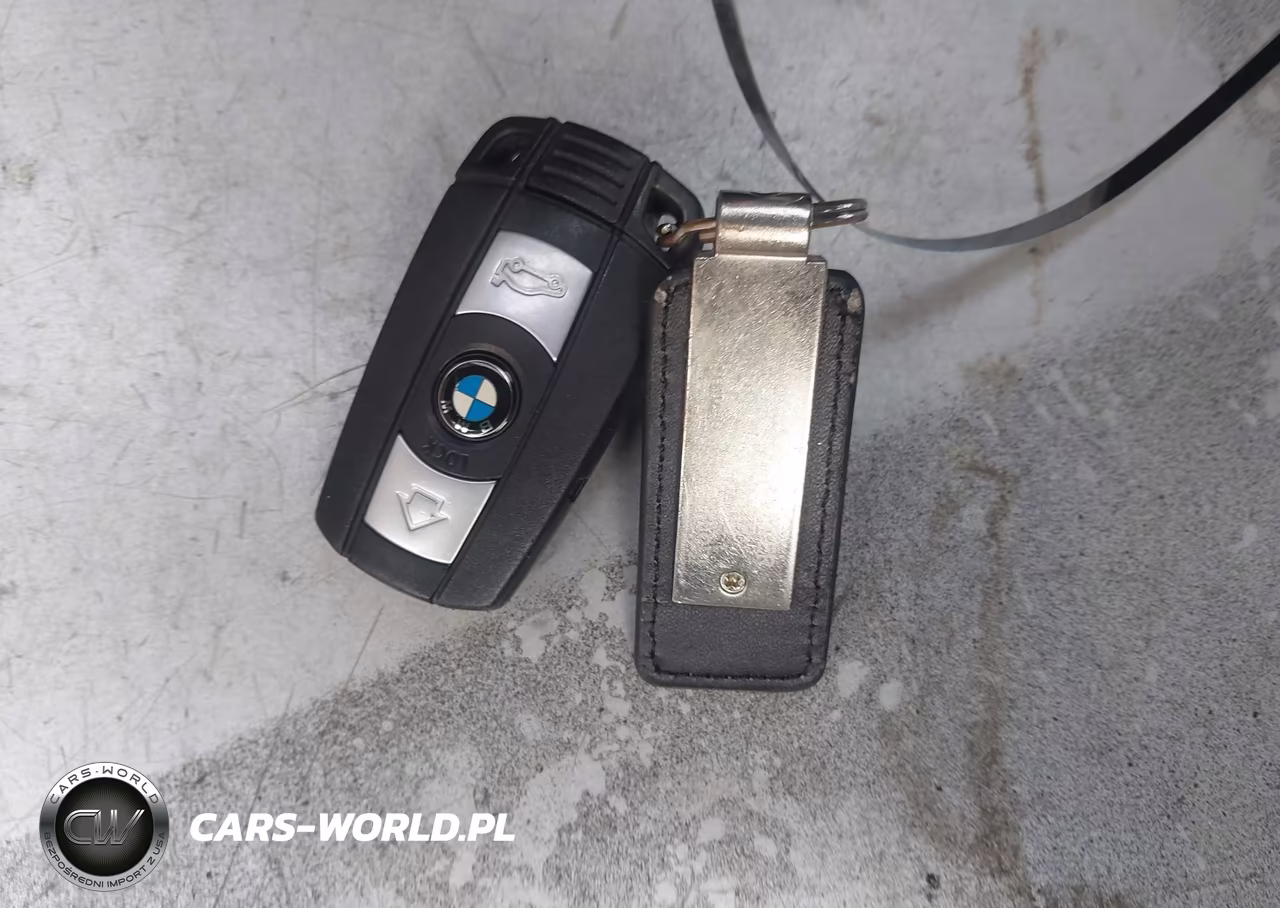 2015 BMW X1 xDrive28I VIN:WBAVL1C5XFVY30584 - 11