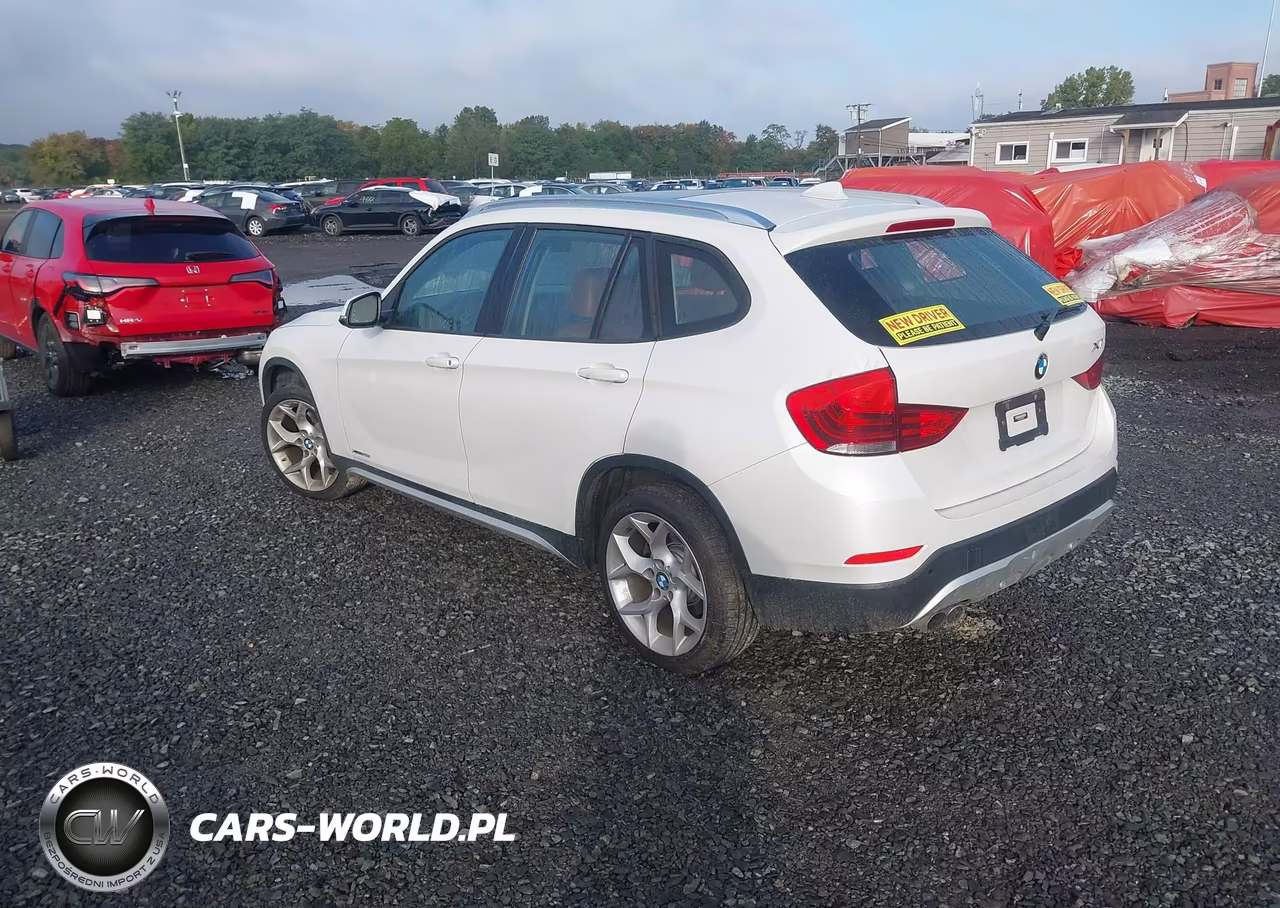 2015 BMW X1 xDrive28I VIN:WBAVL1C5XFVY30584 - 3