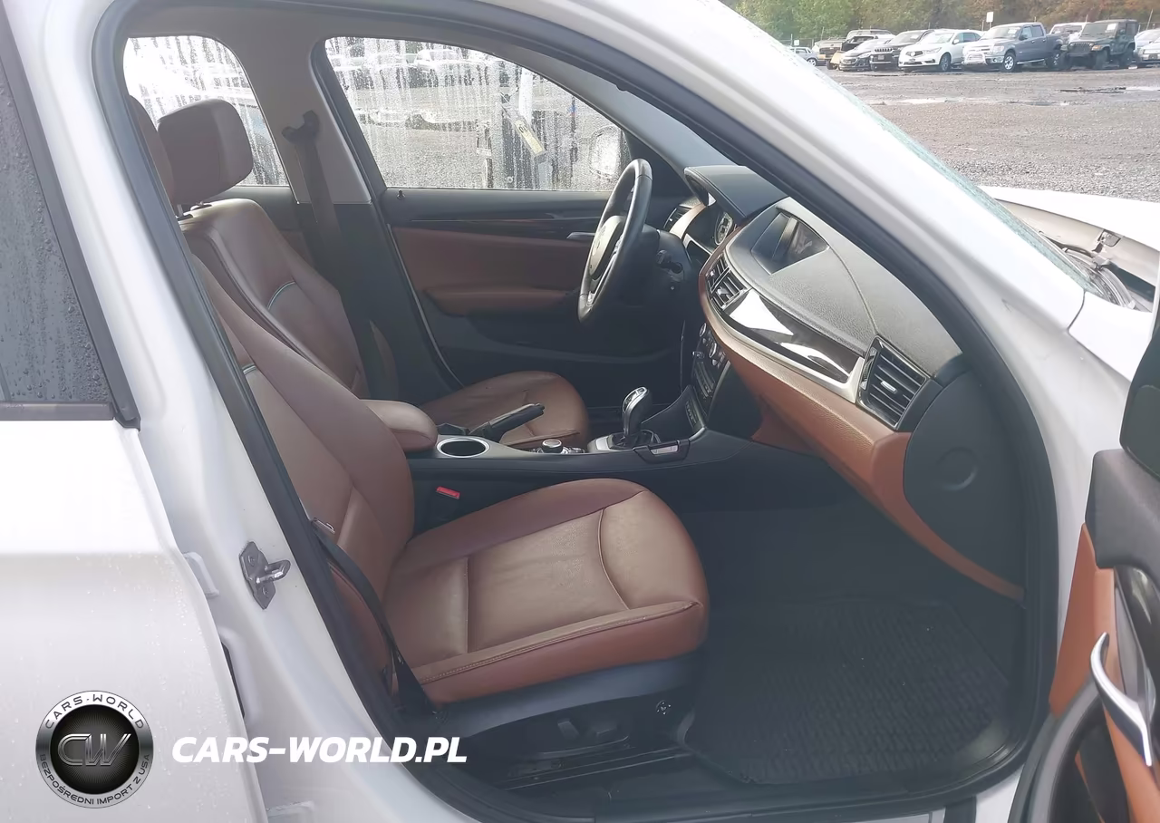 2015 BMW X1 xDrive28I VIN:WBAVL1C5XFVY30584 - 5