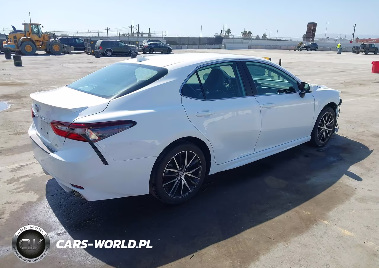 2024 Toyota Camry Se VIN:4T1G11AK1RU858855 - 4