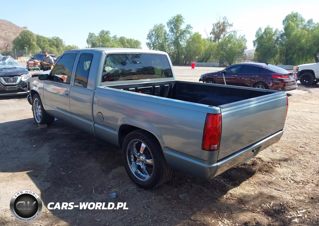1998 Chevrolet C1500 Fleetside Cmi VIN:1GCEC19M9WE195469 - 3