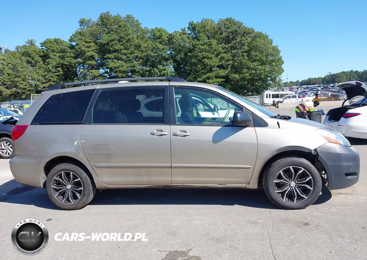 2010 Toyota Sienna Le VIN:5TDJK4CC8AS033239 - 13