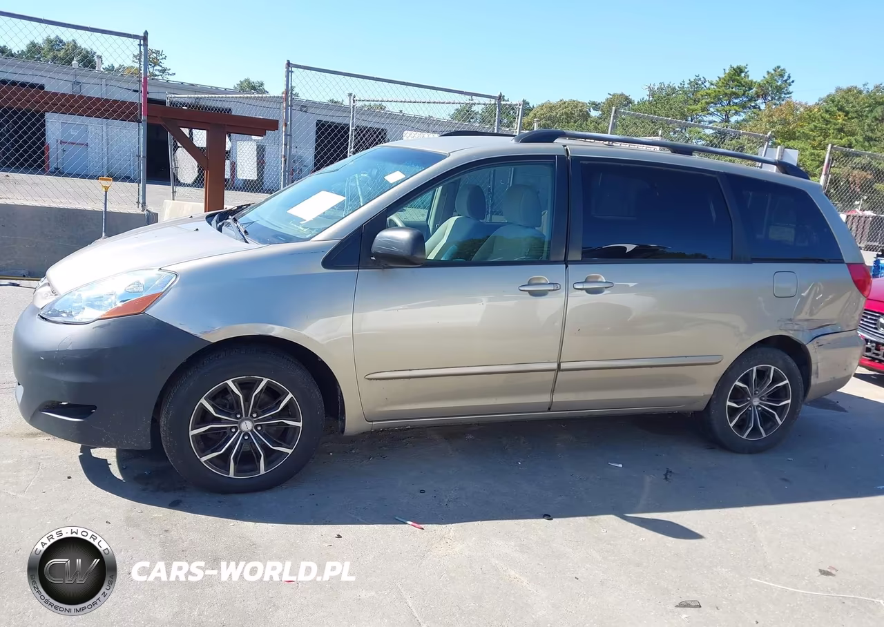 2010 Toyota Sienna Le VIN:5TDJK4CC8AS033239 - 14