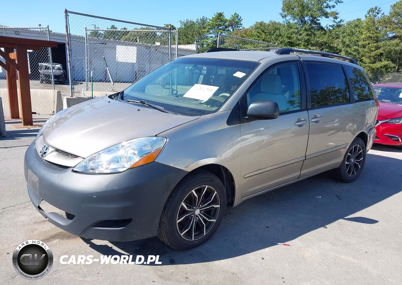 2010 Toyota Sienna Le VIN:5TDJK4CC8AS033239 - 2