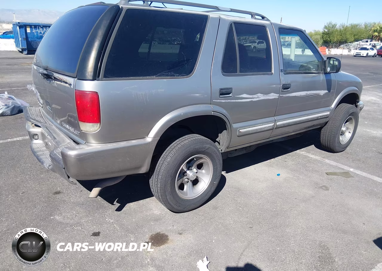 2000 Chevrolet Blazer Ls VIN:1GNDT13W3Y2236969 - 4