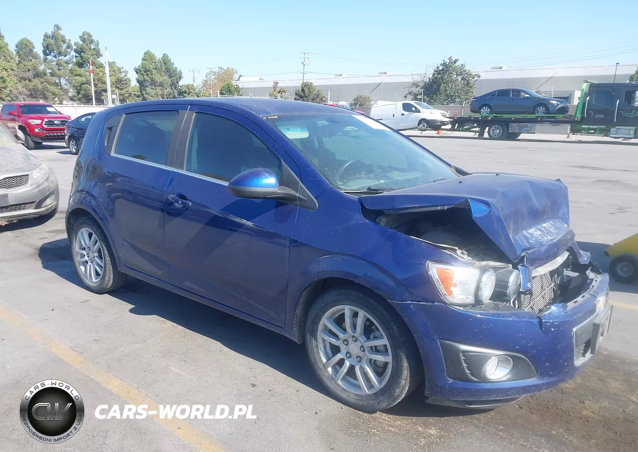 2013 Chevrolet Sonic Lt Auto – zdjęcie 1 z 11