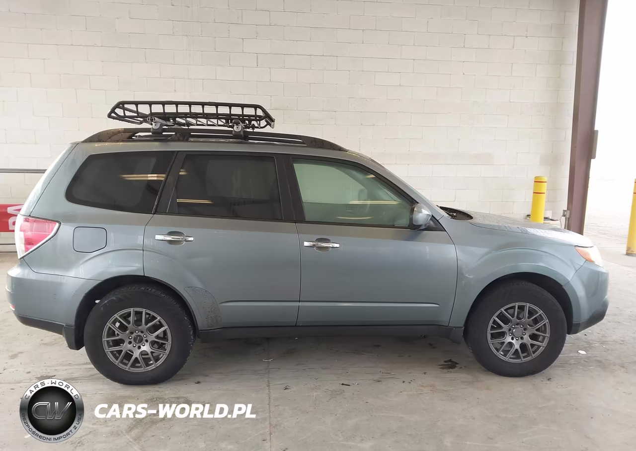 2010 Subaru Forester 2.5X Premium VIN:JF2SH6CC1AG781809 - 13