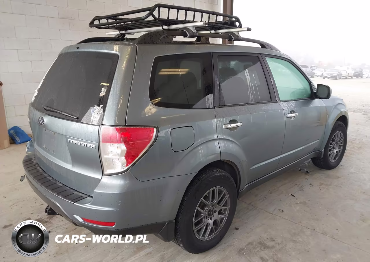 2010 Subaru Forester 2.5X Premium VIN:JF2SH6CC1AG781809 - 4