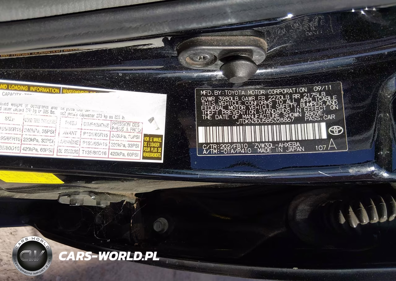 2011 Toyota Prius Two VIN:JTDKN3DU5B5328867 - 9