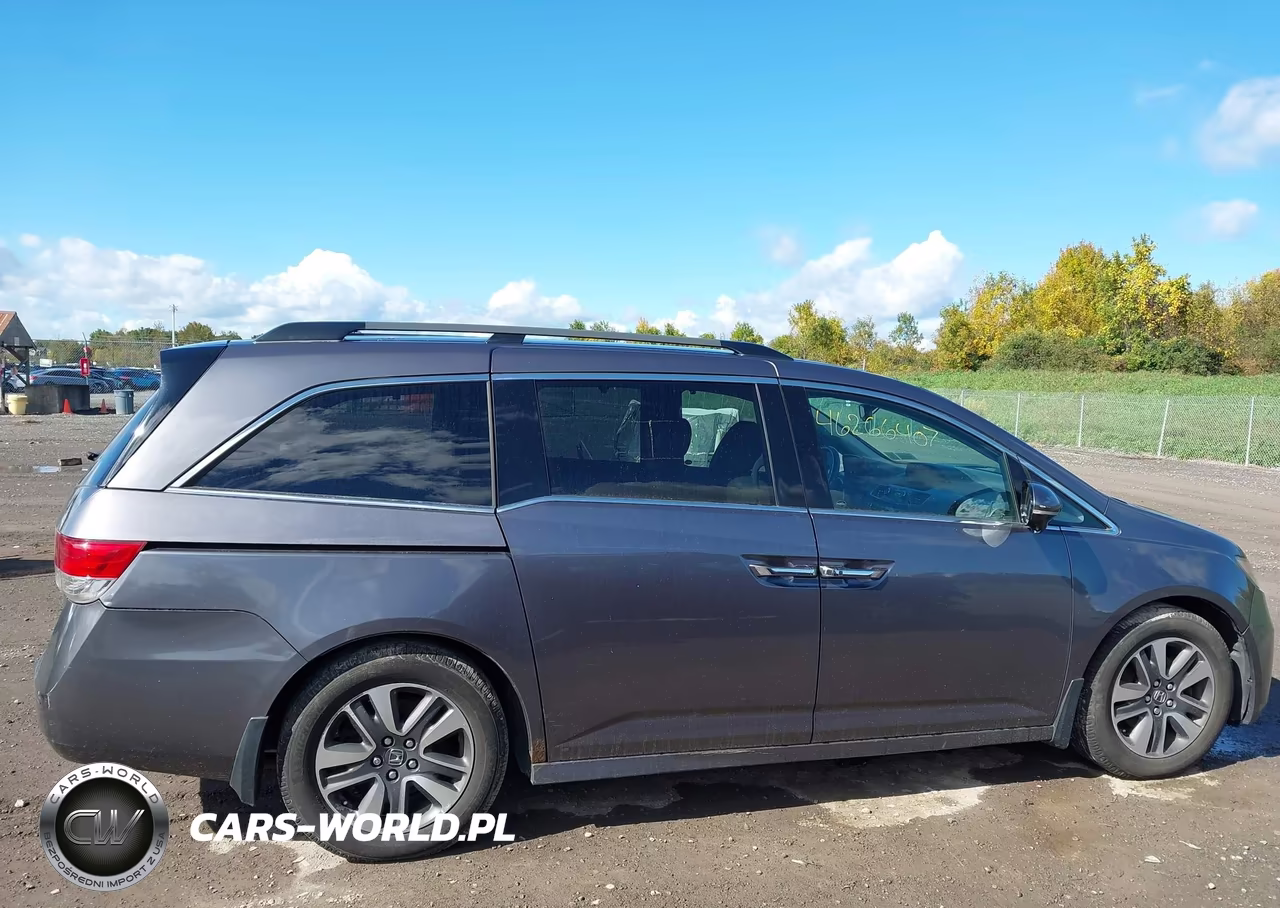 2015 Honda Odyssey Touring-Touring Elite VIN:5FNRL5H98FB049388 - 13