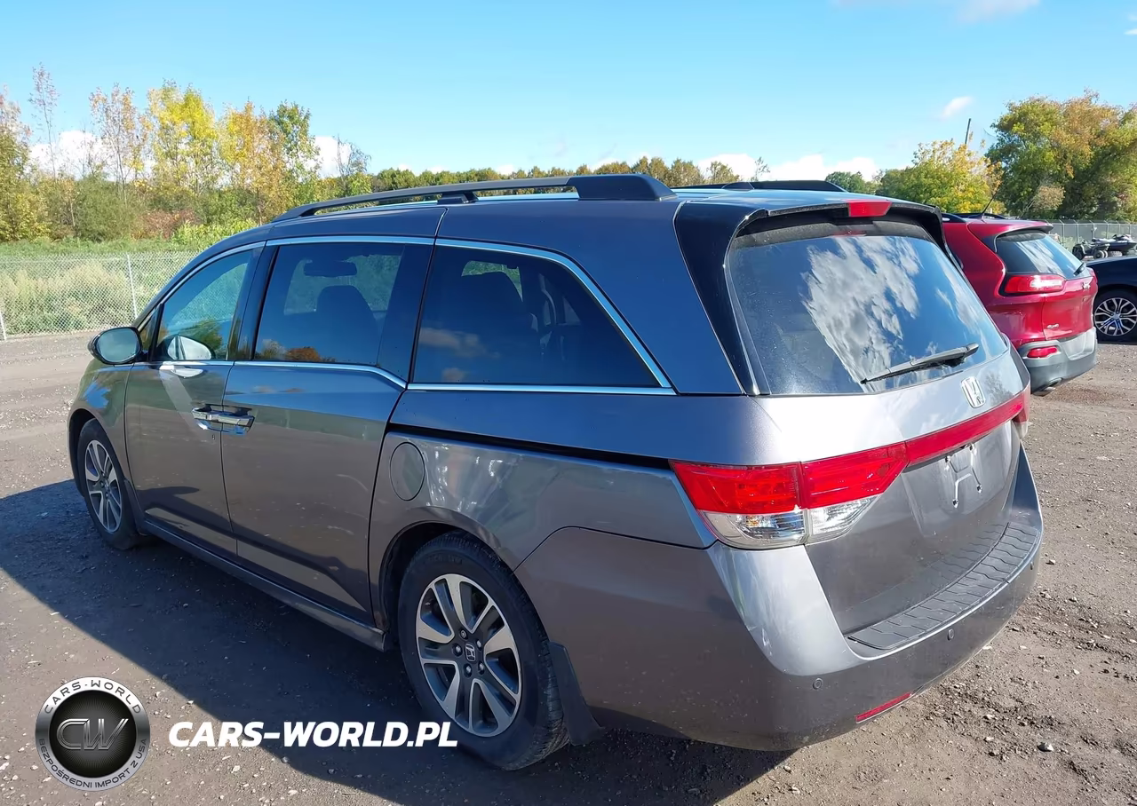 2015 Honda Odyssey Touring-Touring Elite VIN:5FNRL5H98FB049388 - 3