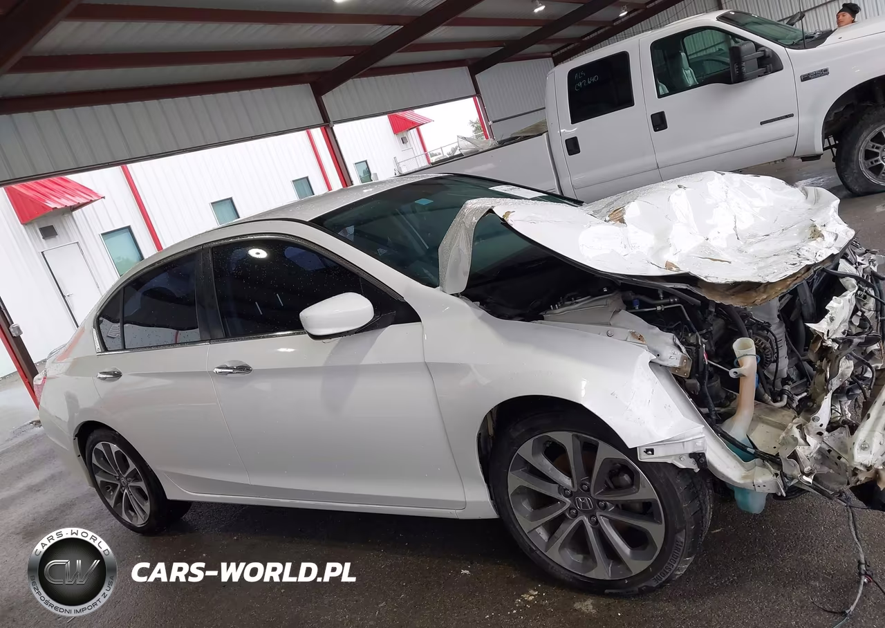 2015 Honda Accord Sport VIN:1HGCR2F53FA065172 - 13