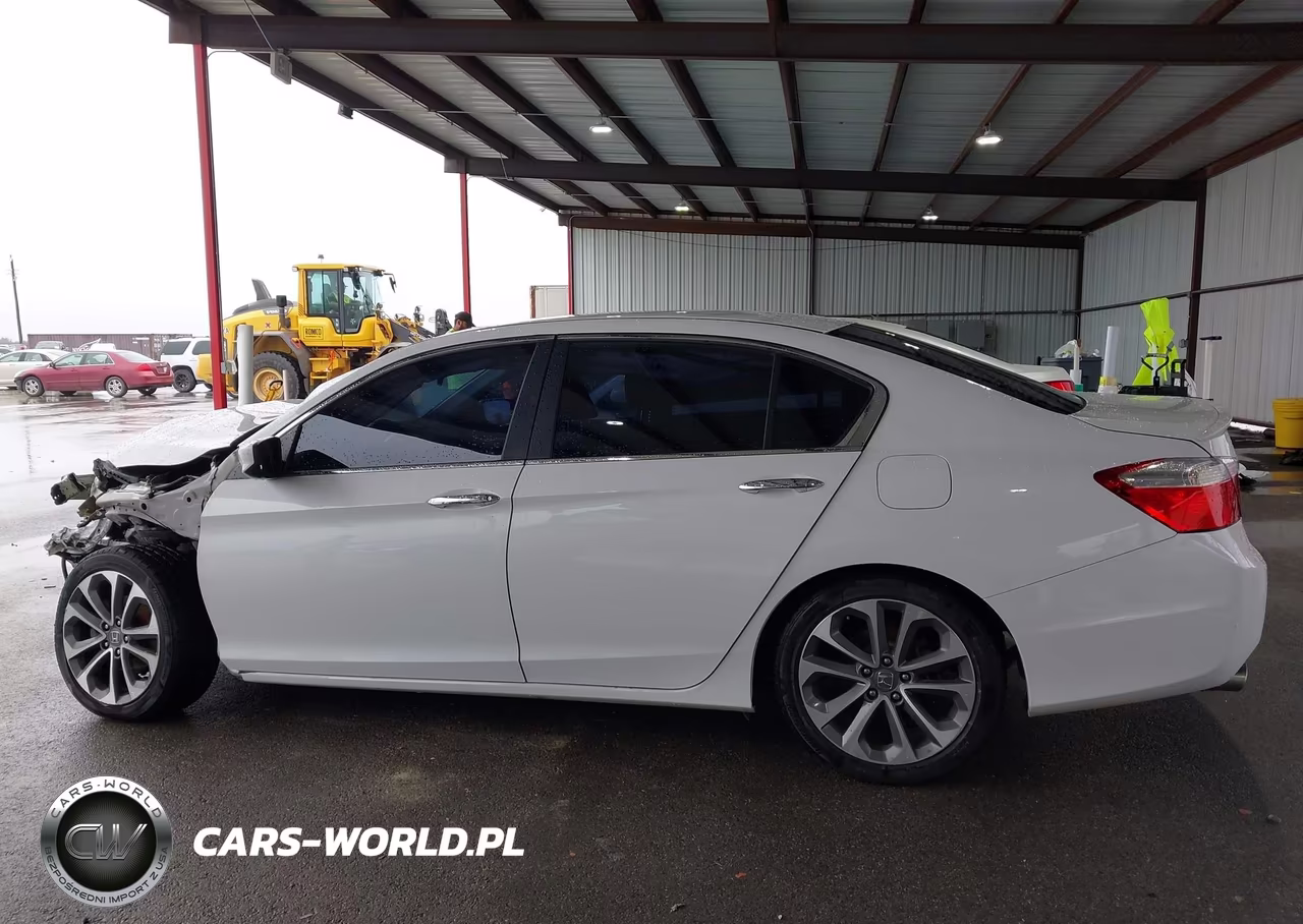 2015 Honda Accord Sport VIN:1HGCR2F53FA065172 - 14