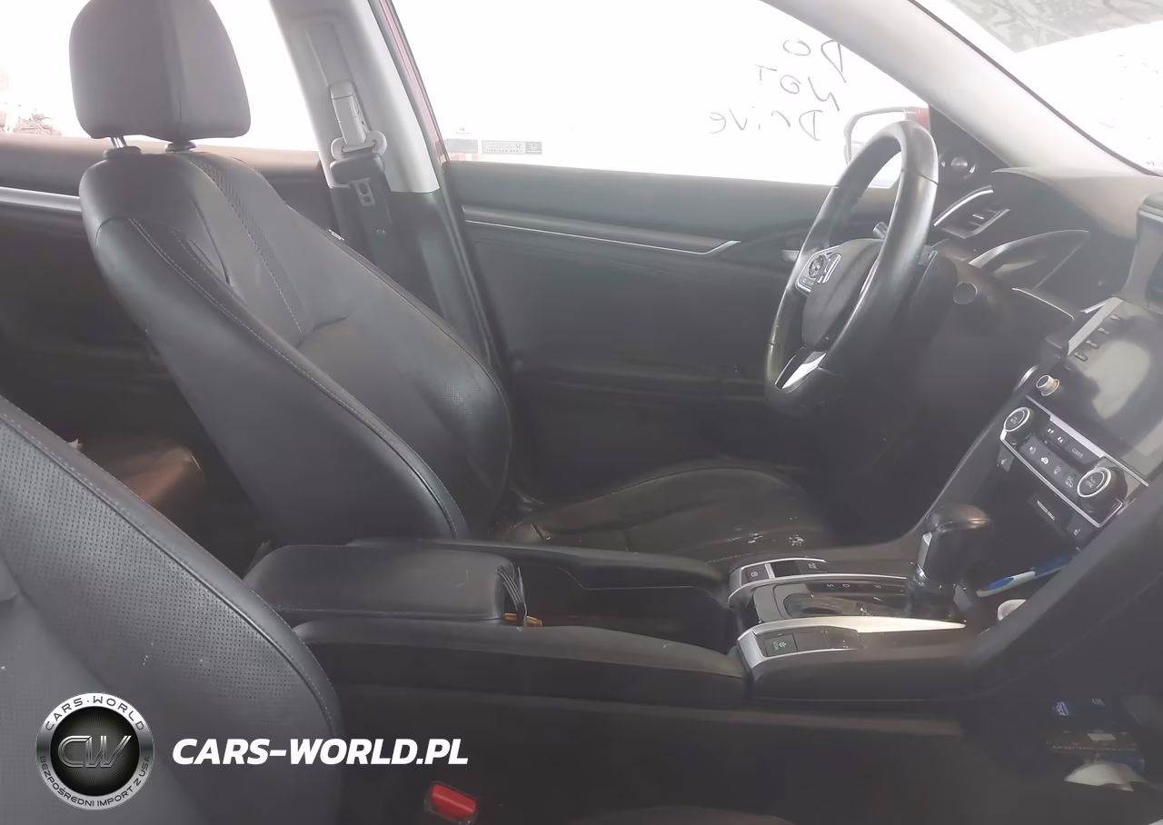 2020 Honda Civic Touring VIN:19XFC1F96LE213625 - 5