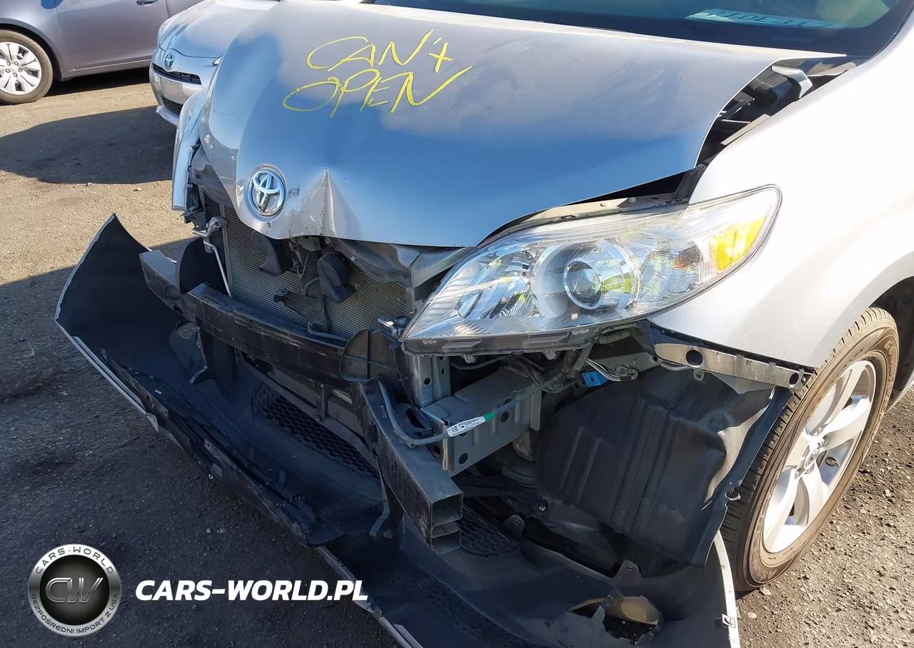 2013 Toyota Sienna Le V6 8 Passenger VIN:5TDKK3DC6DS307846 - 12