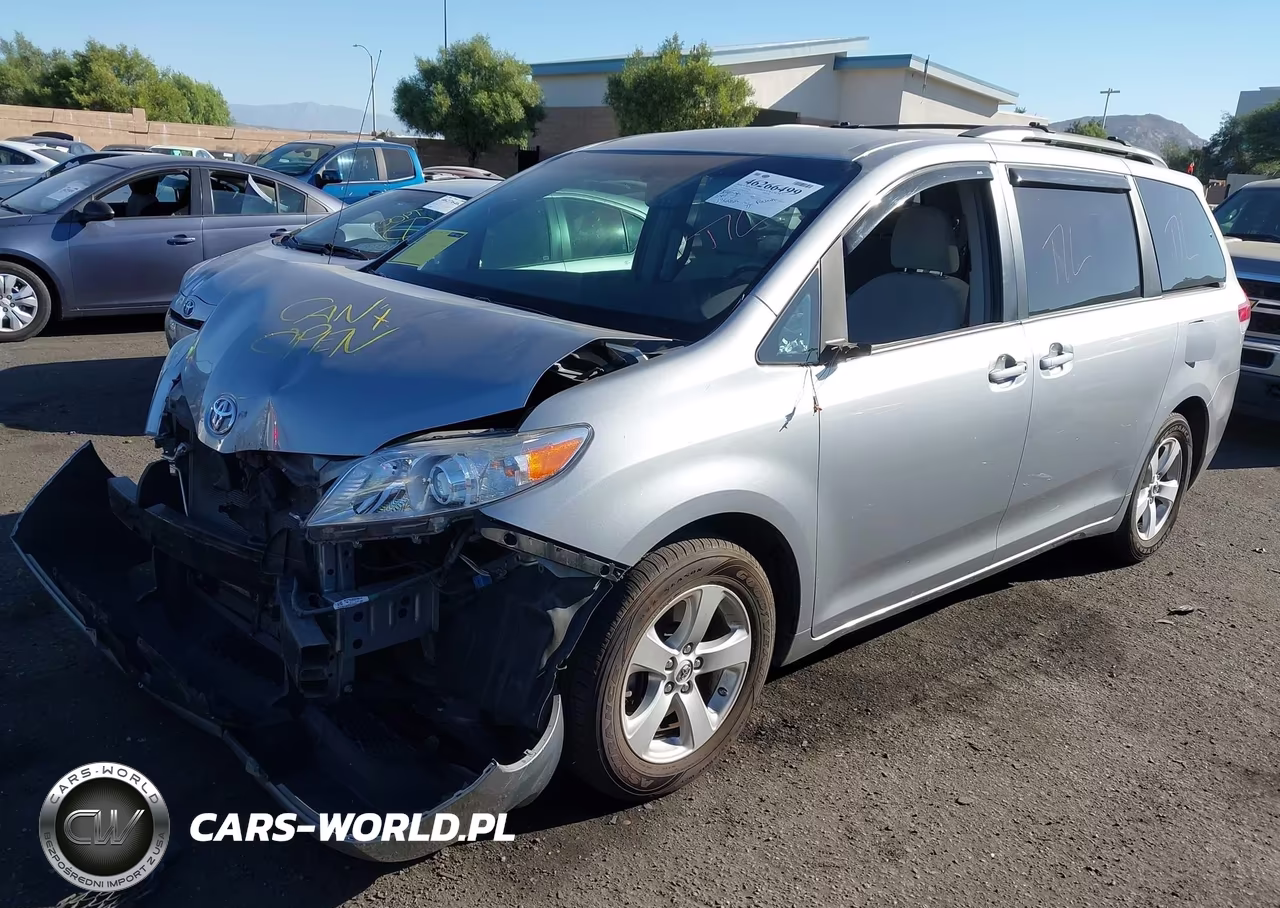 2013 Toyota Sienna Le V6 8 Passenger VIN:5TDKK3DC6DS307846 - 2