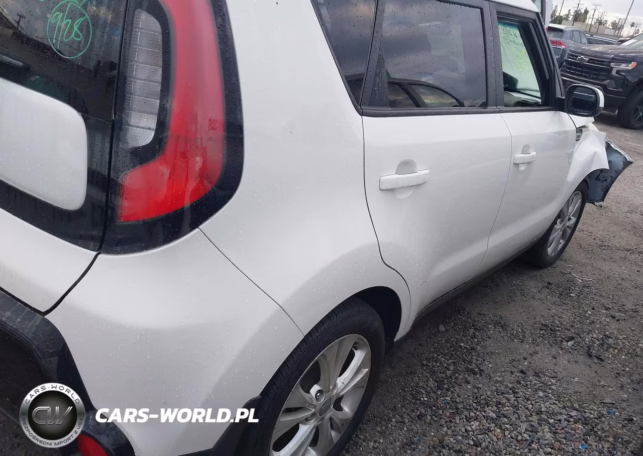 2016 Kia Soul + VIN:KNDJP3A56G7294713 - 4