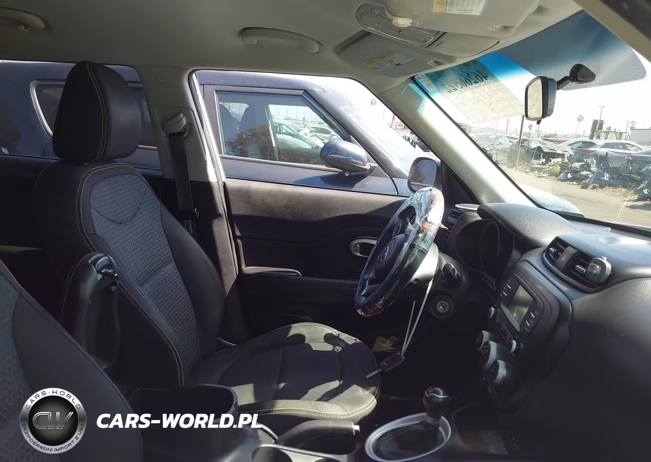 2016 Kia Soul + VIN:KNDJP3A56G7294713 - 5