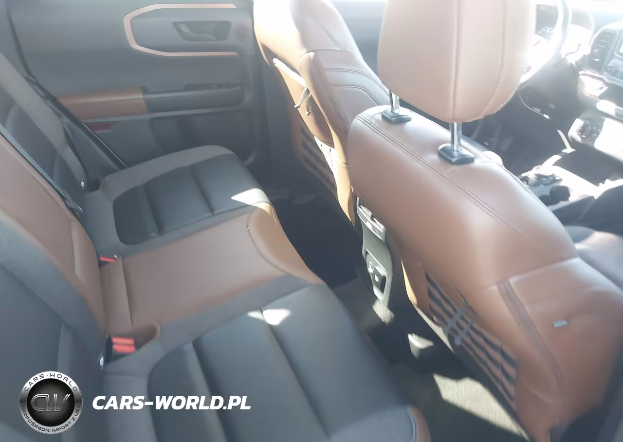 2022 Ford Bronco Sport Outer Banks VIN:3FMCR9C65NRE12392 - 8