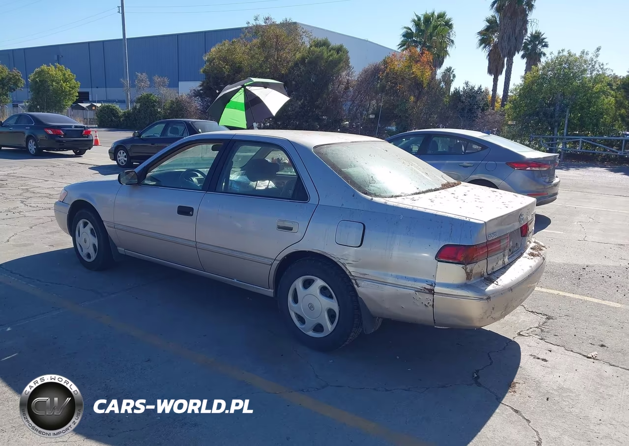 1998 Toyota Camry Le V6 VIN:4T1BF22K5WU055946 - 3