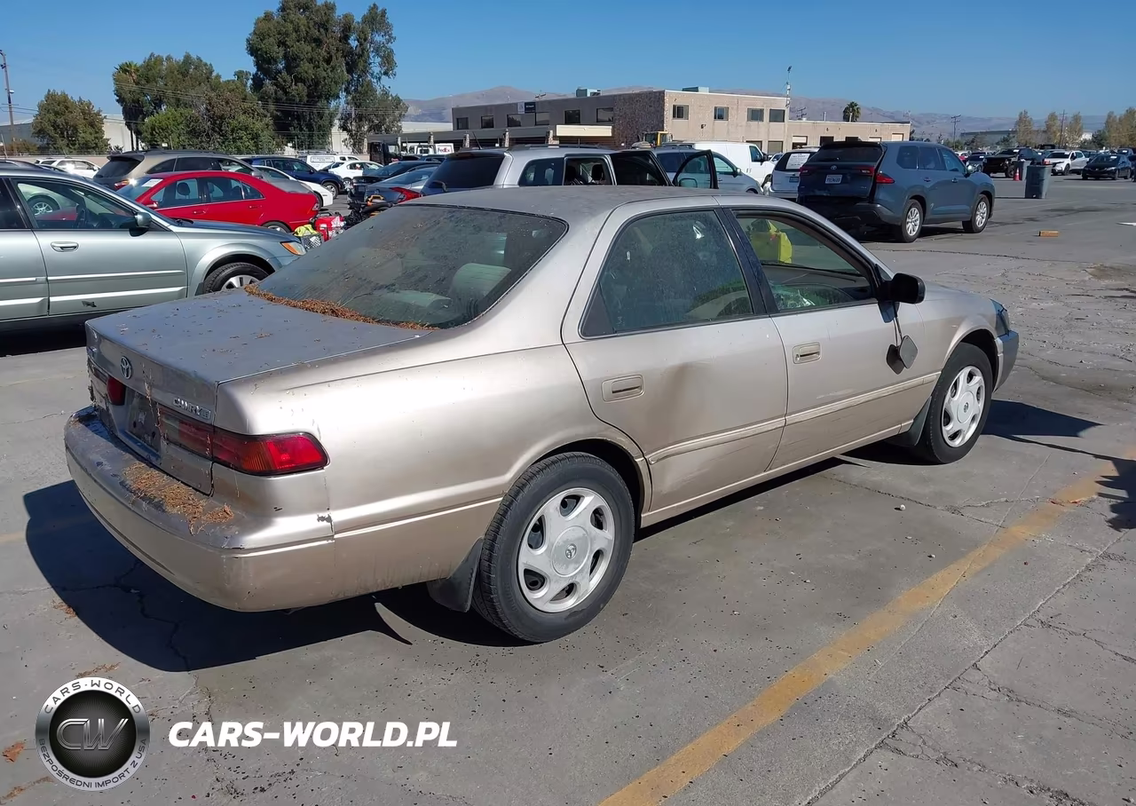 1998 Toyota Camry Le V6 VIN:4T1BF22K5WU055946 - 4