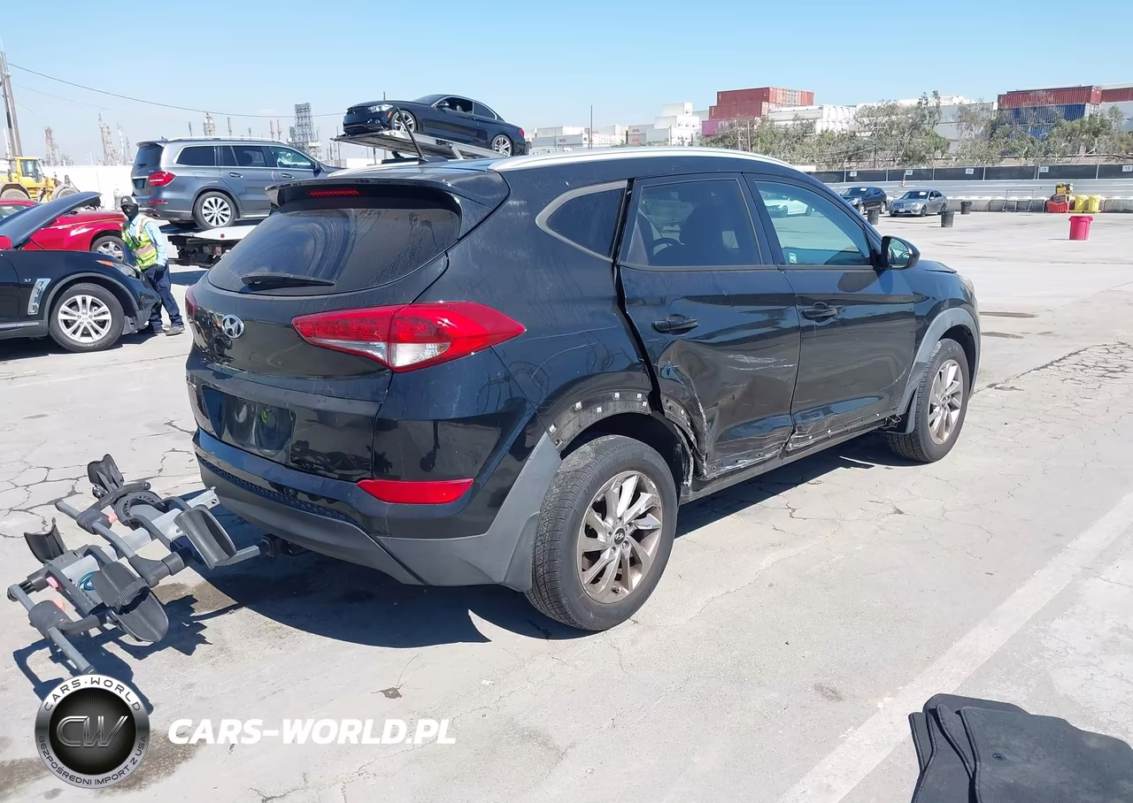 2017 Hyundai Tucson Se VIN:KM8J33A45HU329470 - 4