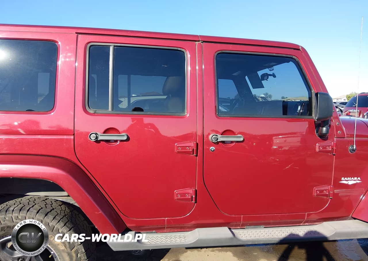 2011 Jeep Wrangler Unlimited Sahara VIN:1J4BA5H11BL575753 - 14