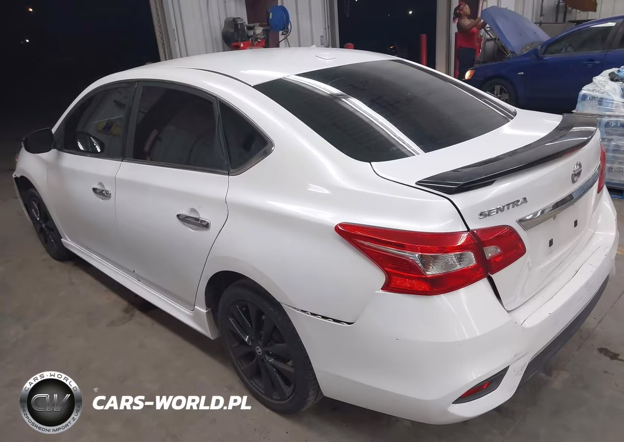 2017 Nissan Sentra Sr VIN:3N1AB7AP3HY295439 - 3
