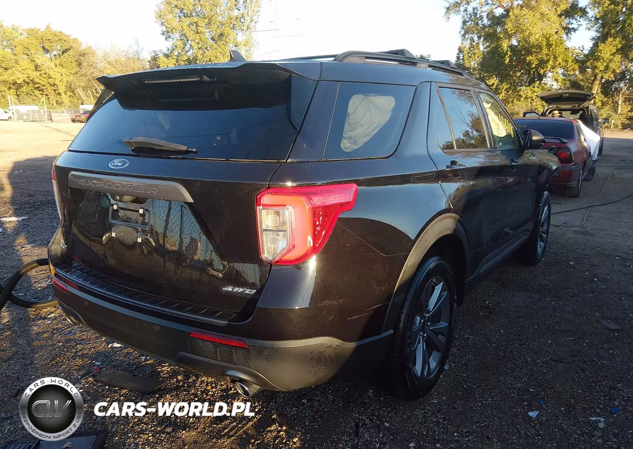 2021 Ford Explorer Xlt VIN:1FMSK8DH0MGC43348 - 4