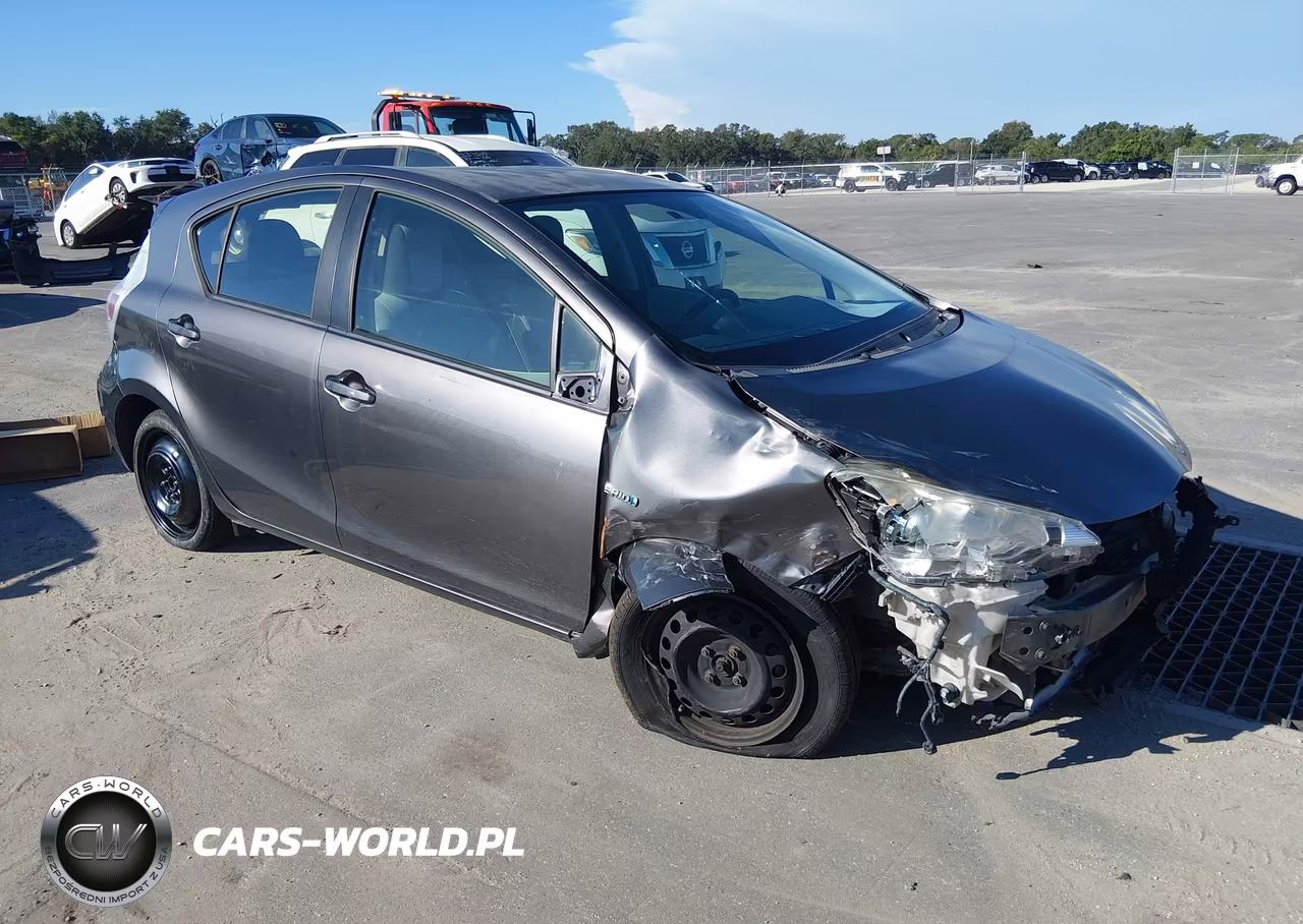2012 Toyota Prius C One – zdjęcie 1 z 14