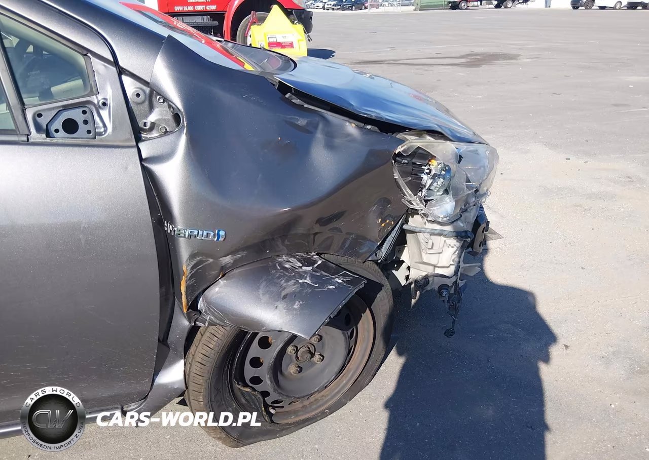 2012 Toyota Prius C One VIN:JTDKDTB30C1024416 - 13