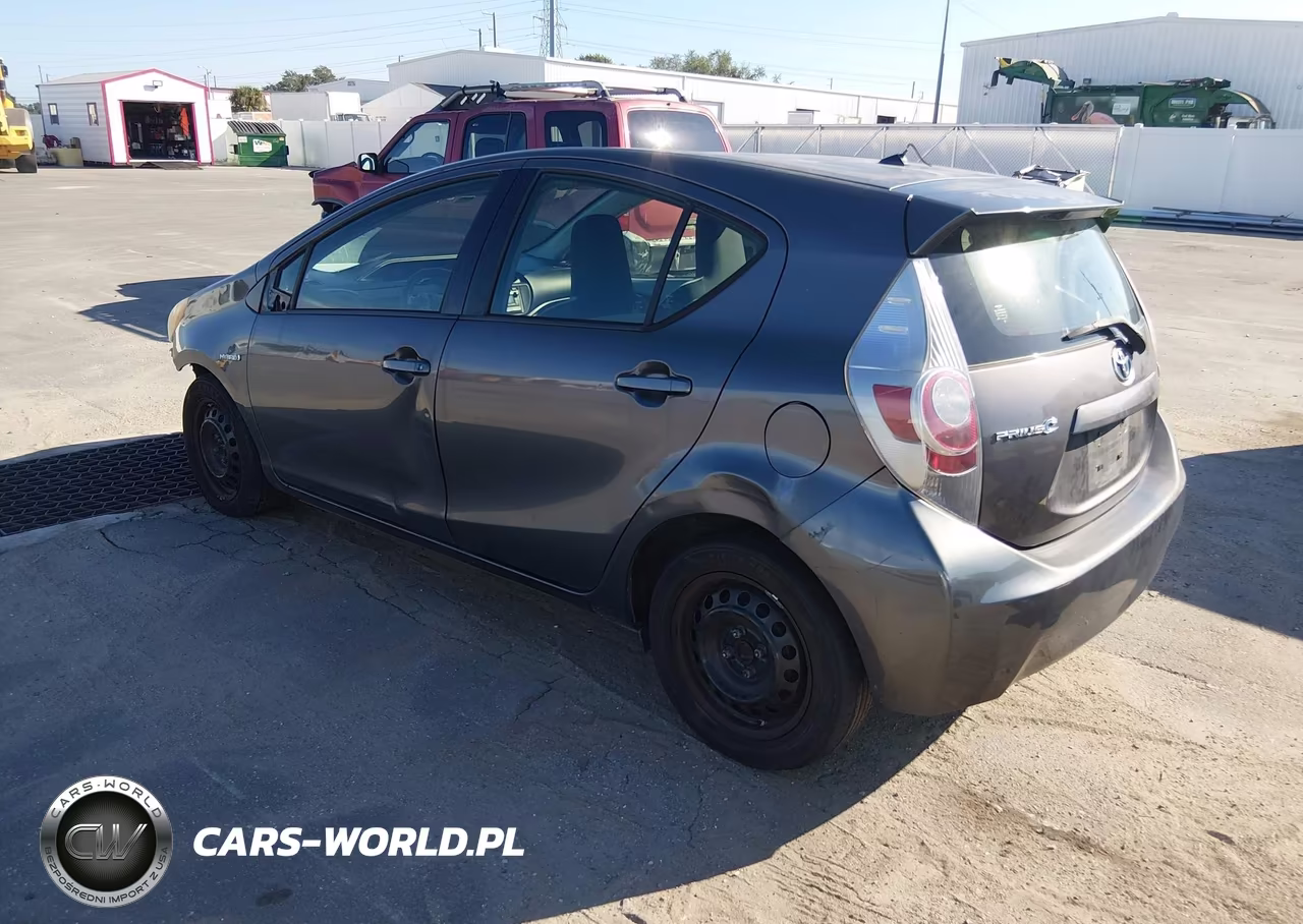 2012 Toyota Prius C One VIN:JTDKDTB30C1024416 - 3