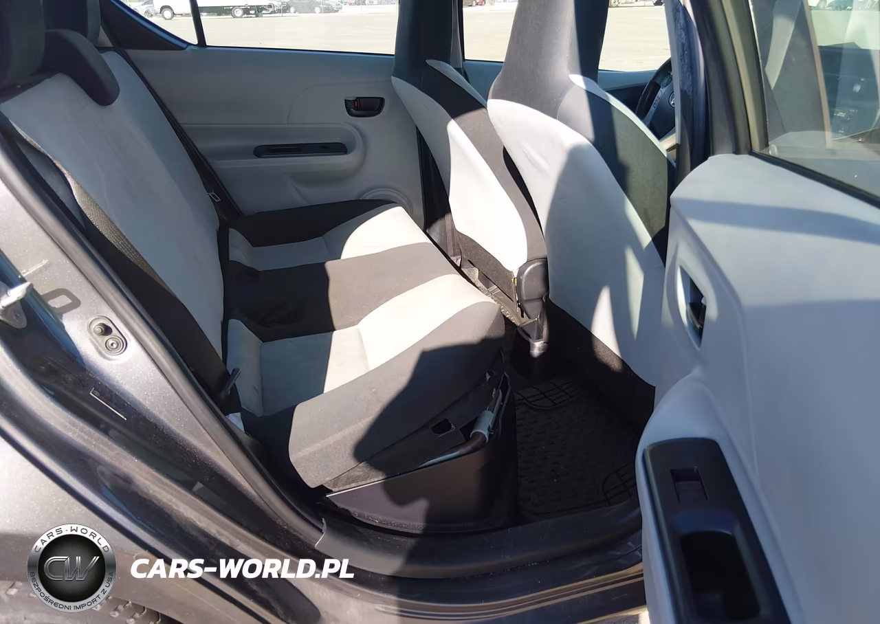 2012 Toyota Prius C One VIN:JTDKDTB30C1024416 - 8