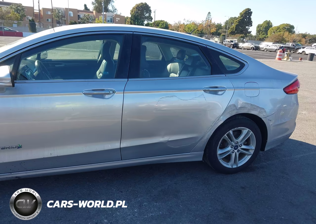 2018 Ford Fusion Hybrid Se VIN:3FA6P0LU6JR117531 - 6