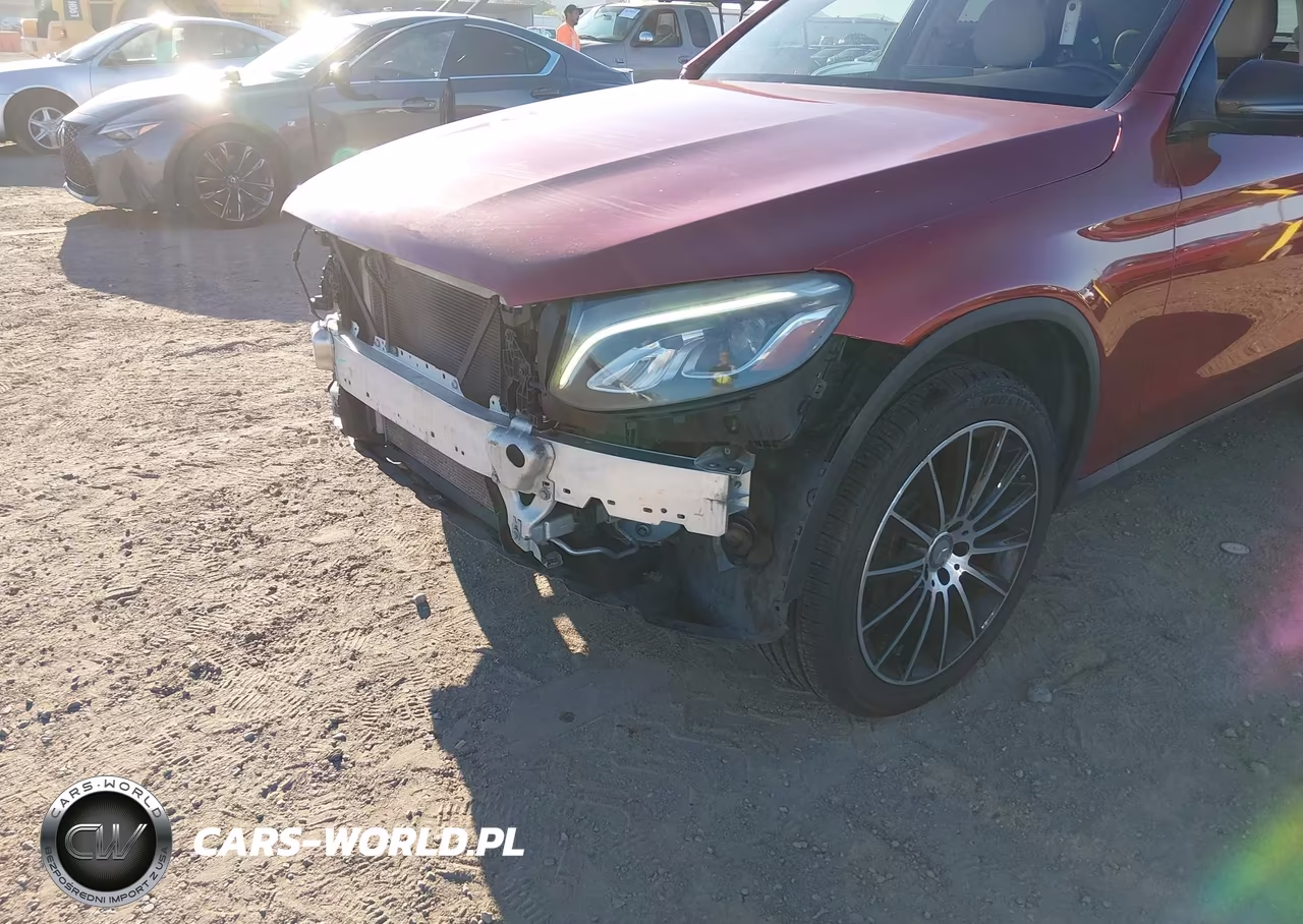 2017 Mercedes-Benz Glc 300 4Matic VIN:WDC0G4KB2HF122136 - 18