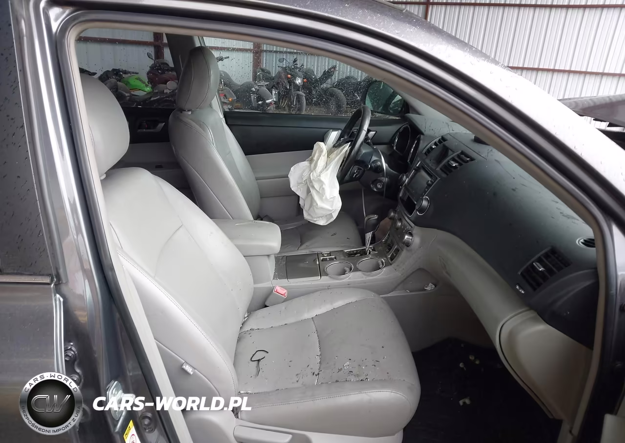 2013 Toyota Highlander Se V6 VIN:5TDBK3EH3DS248572 - 5