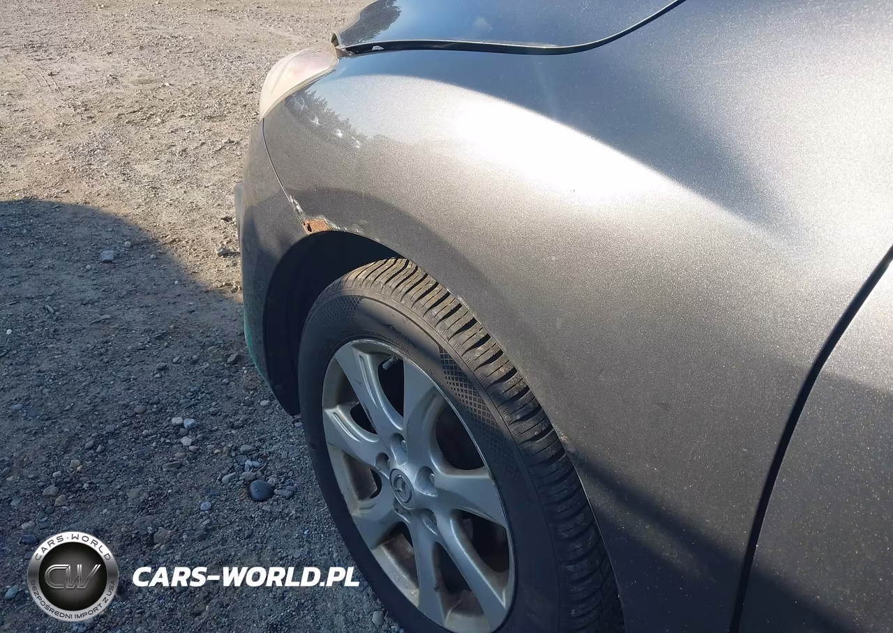 2011 Mazda Mazda3 I Touring VIN:JM1BL1VG9B1380271 - 12