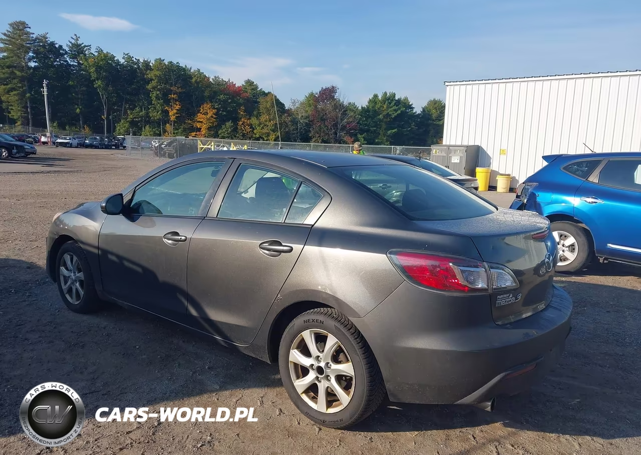 2011 Mazda Mazda3 I Touring VIN:JM1BL1VG9B1380271 - 3