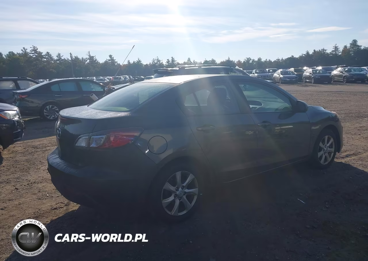 2011 Mazda Mazda3 I Touring VIN:JM1BL1VG9B1380271 - 4
